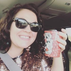 Meet your Posher, Alicia